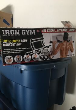 Iron gym workout bar
