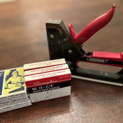 Vintage Craftsman Heavy Duty Stapler Use .050 Heavy - Duty Staples + 6 New Boxes of Staples