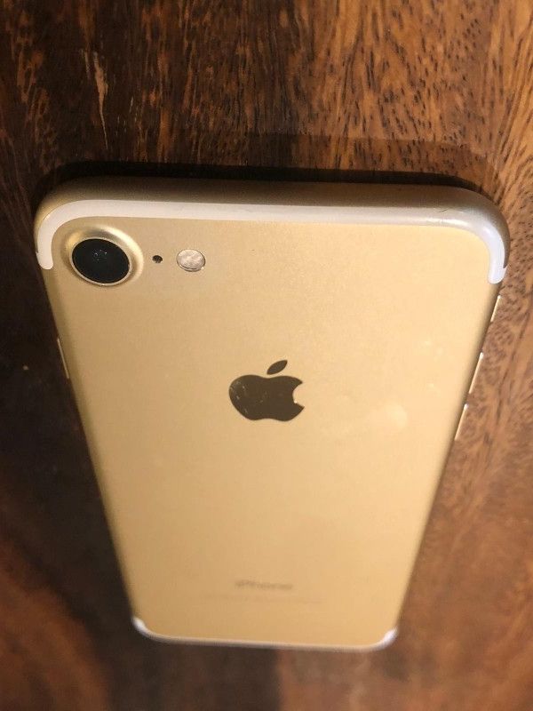 iPhone 6s Gold 