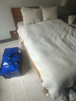 Thuma Classic bed frame with headrest