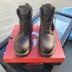 Size 13 WOLVERINE WATERPROOF WORK BOOTS 