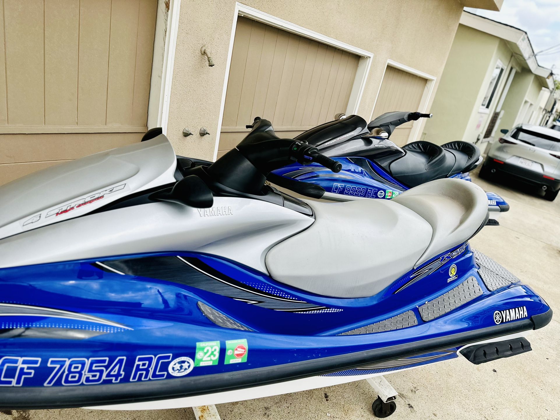 2005 Two Yamaha FX HO cruiser Waverunners / skis and trailer clean