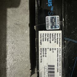 Vinyl Floor 618 Sf  500$