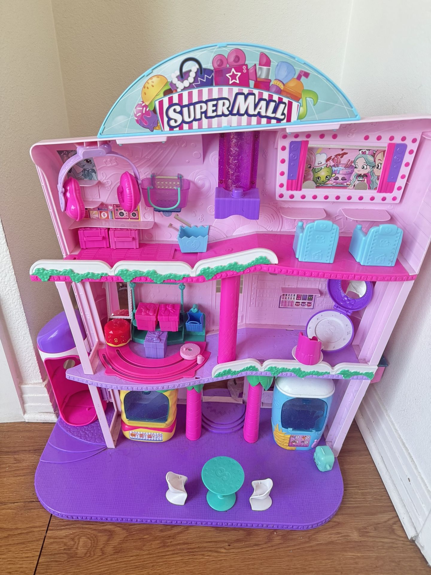 Shopkins Super Mall