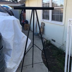 3 Leg Heavy Duty Display