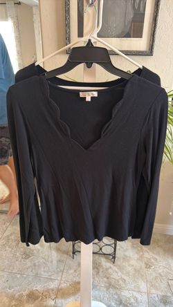 2 cute long sleeve black tops
