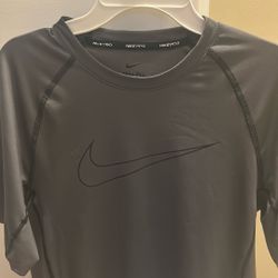 Nike Pro
