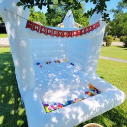 White Castle Bounce House For Sale $350