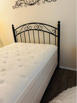 Full size bed, mattress and box springs