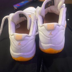 Jordan 11 Retro Low Citrus