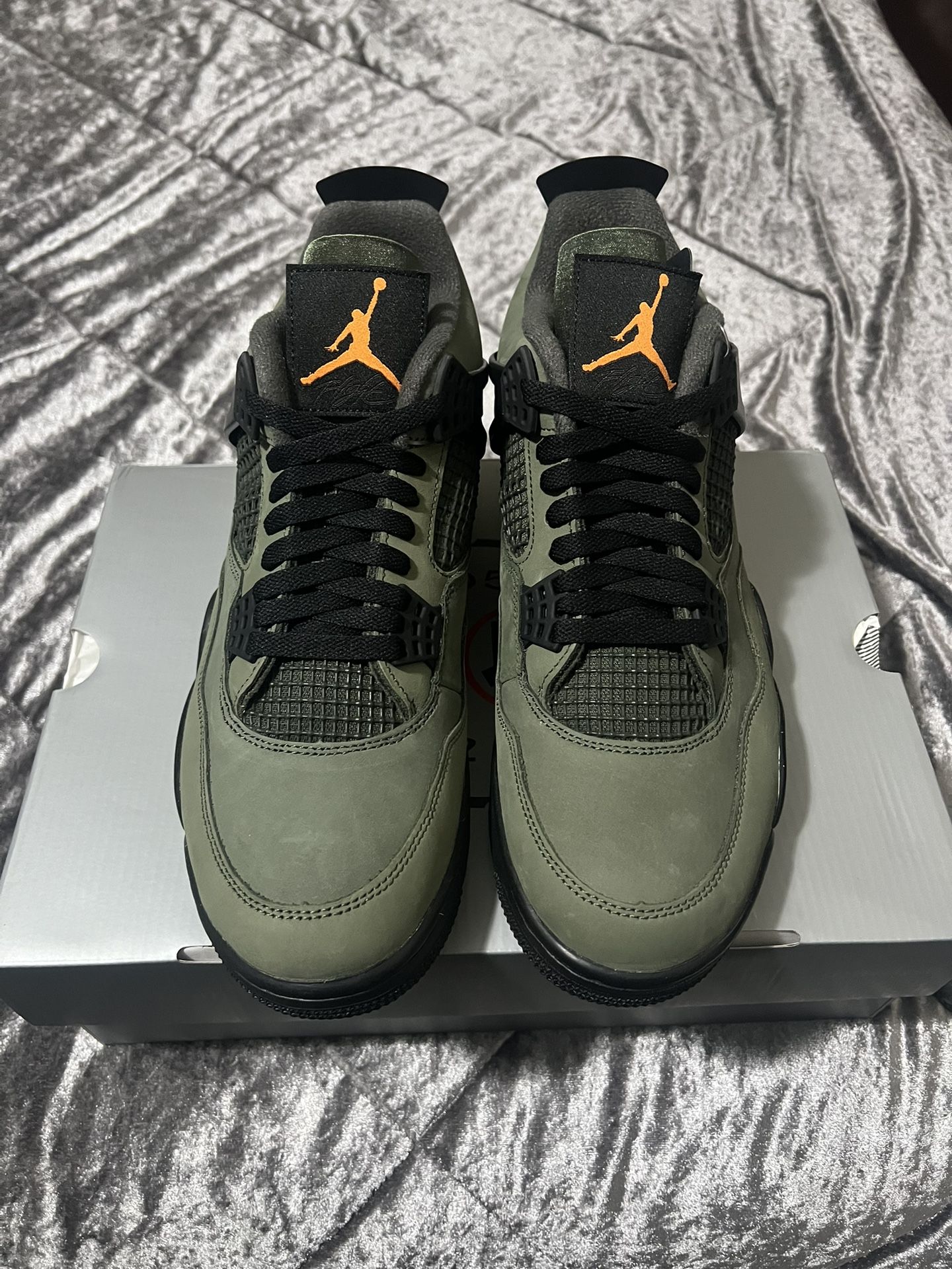 Undefeated Jordan 4