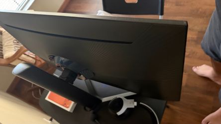 Headset an gaming monitor