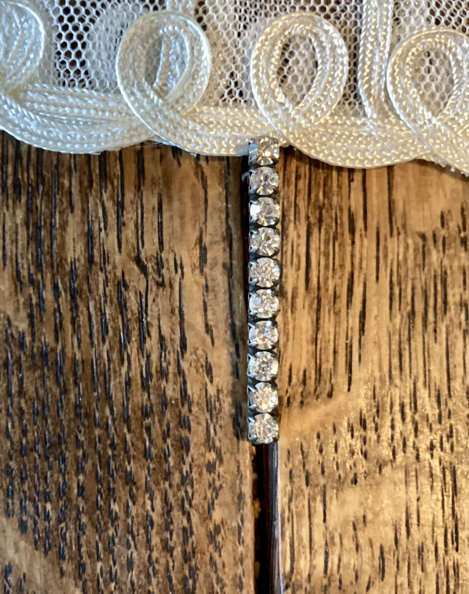 Vtg, Lovely, Prong Set Rhinestone Bar Pin Brooch