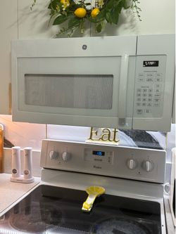Cocina eléctrica con microondas over the range