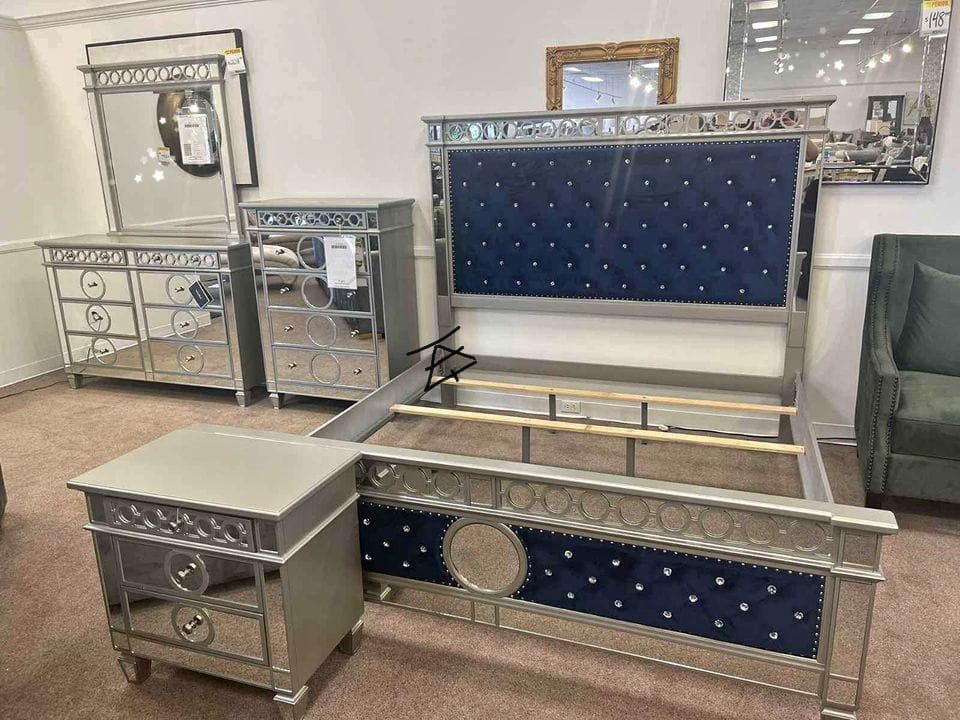 Varian Panel Bedroom Set
ACME4 Piece $10 Down Payment And Financing Available