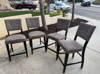 Bar stool