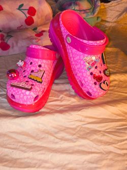 Crocs x Barbie The Movie Mega Crush Glitter Platform Clogs women's size 7