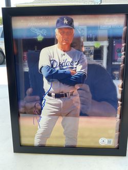 Los Angeles Dodgers Tommy Lasorda Autographed 8x10 Photo