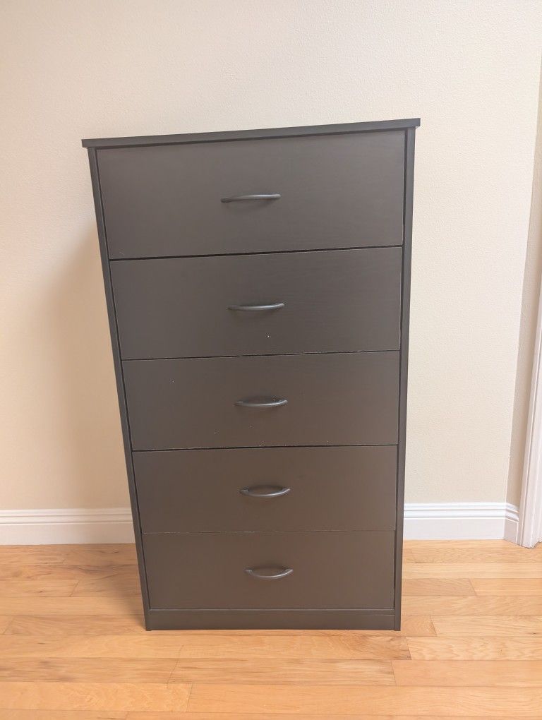 XL Twin Bedroom Set Must Go!