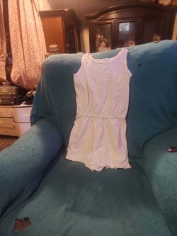 GIRL'S JUNIOR SIZE: XL 14 VERY LIGHT GREEN SLEEVELESS  ROMPER