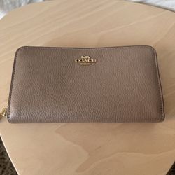 COACH Long Zip Around Wallet (IM/Taupe)