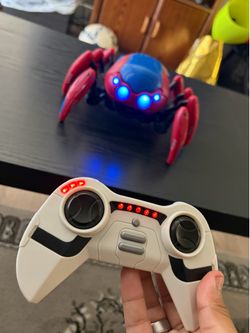 Spider bot toy