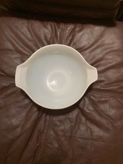 Vintage Pyrex Cinderella bowl