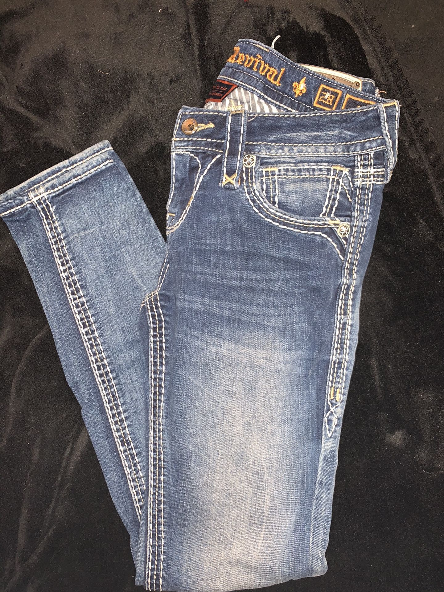 Rock Revival “codee” Skinny jeans. Size 28.