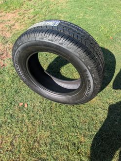 1) new 265/60/18 Michelin defender tire