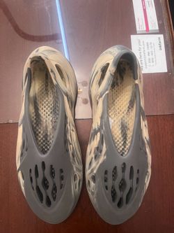 Yeezy Foam Runner (Size 13, used)