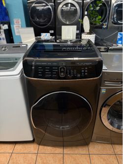 Samsung Flex Gas Dryer 27”w with 7.5 Cu. Ft. Capacity FlexDry