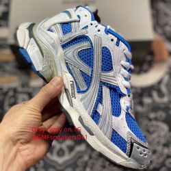 b.alenciaga runner 