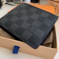 Mens Louis Vuitton Wallet Black Damier LV Wallet Bi-Fold Authentic