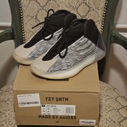Adidas Yeezy QNTM Basketball Casual