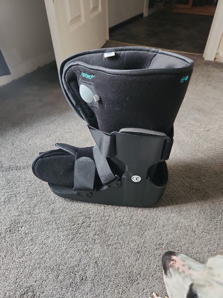 Left Medical Foot Boot With Air Pump