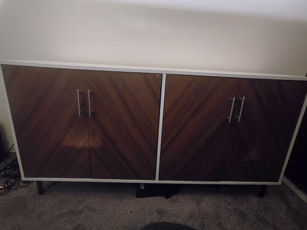 Credenza