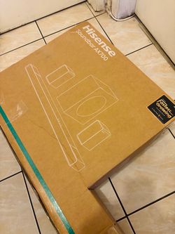 Hisense - (AX700) 5.1.4 Ch. Soundbar Home Theater System | Dolby Atmos • Wireless Sub • 710W Peak Power
