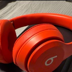Beats Red