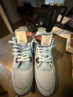 Air Jordan 4 University Blue