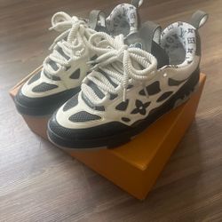 black, white, grey lv skates