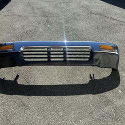 1989 / 1994 Toyota 4Runner Parts Front Bumper $350 Firm On Price $350