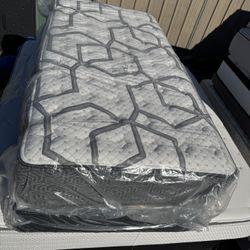 XL Twin Size Mattress Set