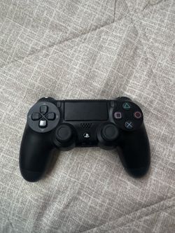 PS 4 CONTROLLER