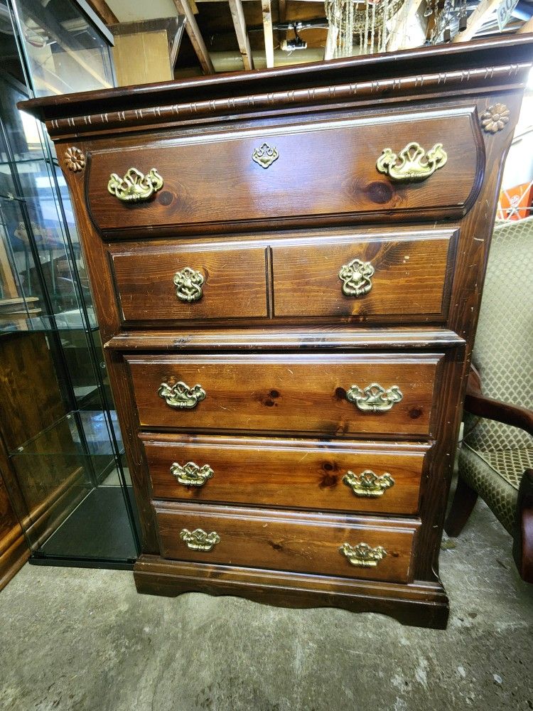 Highboy Wood Dresser with 5 drawers