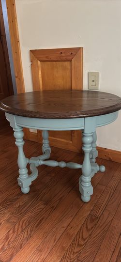 Side table/ end table