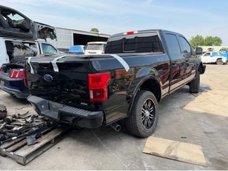 2018 FORD F150 IN FOR PARTS