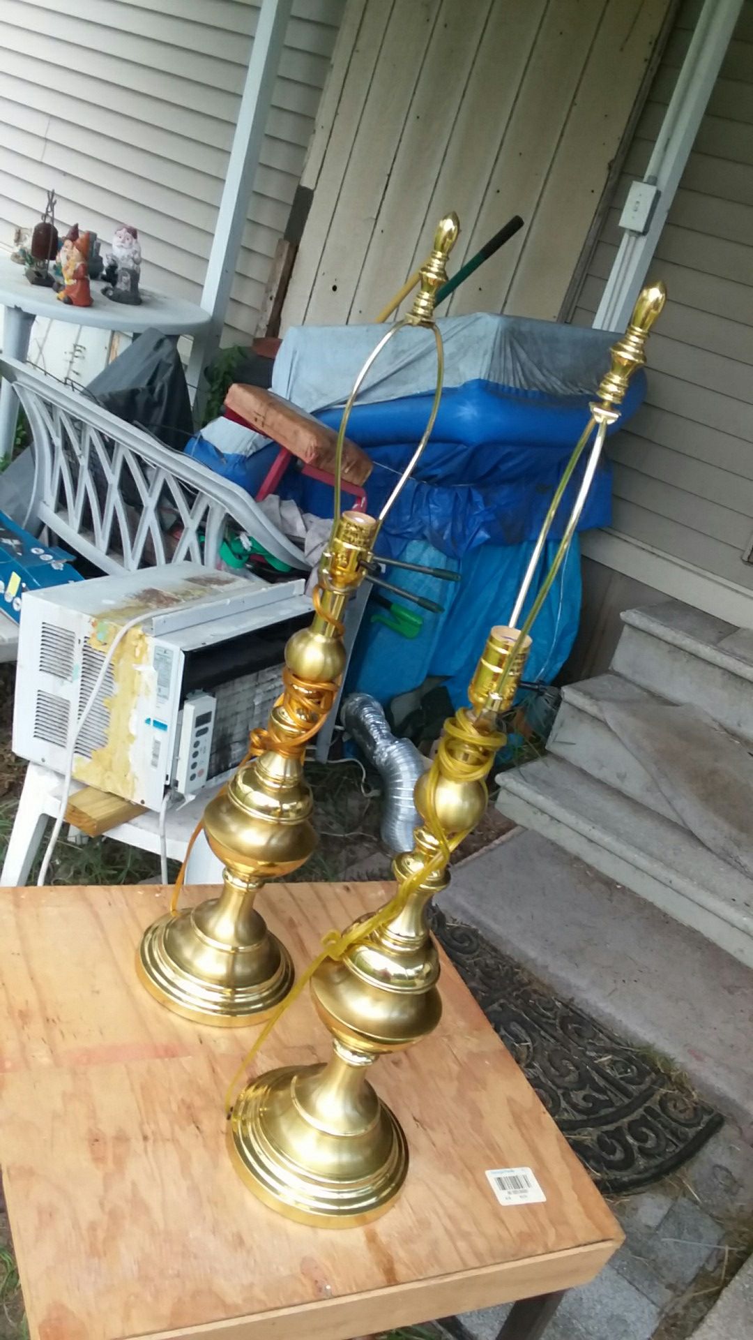 Lamps like brand new solid brass