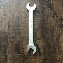 INDESTRO WRENCH