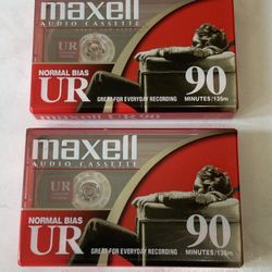 Maxell UR 90 Blank Cassette Tape