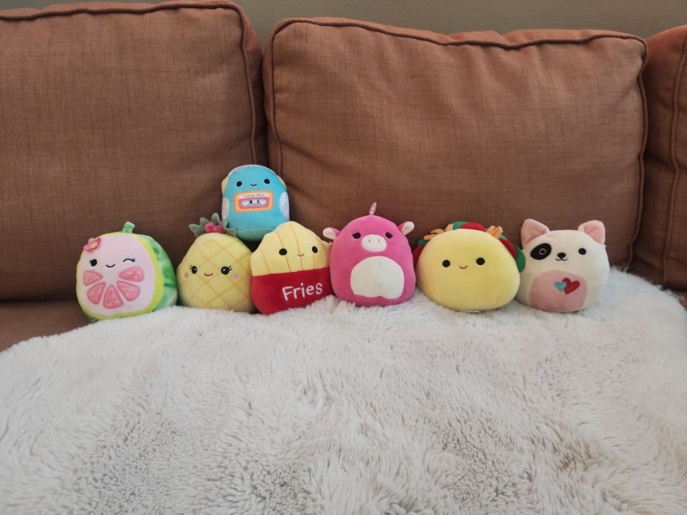 Mini Squishamallows Bundle